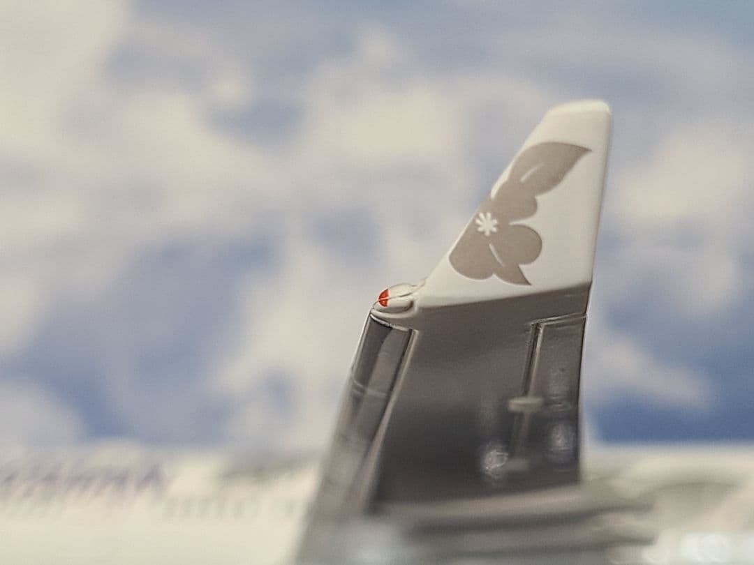 herpa 1/200 A330-200 ハワイアン航空 N389HA - メルカリ