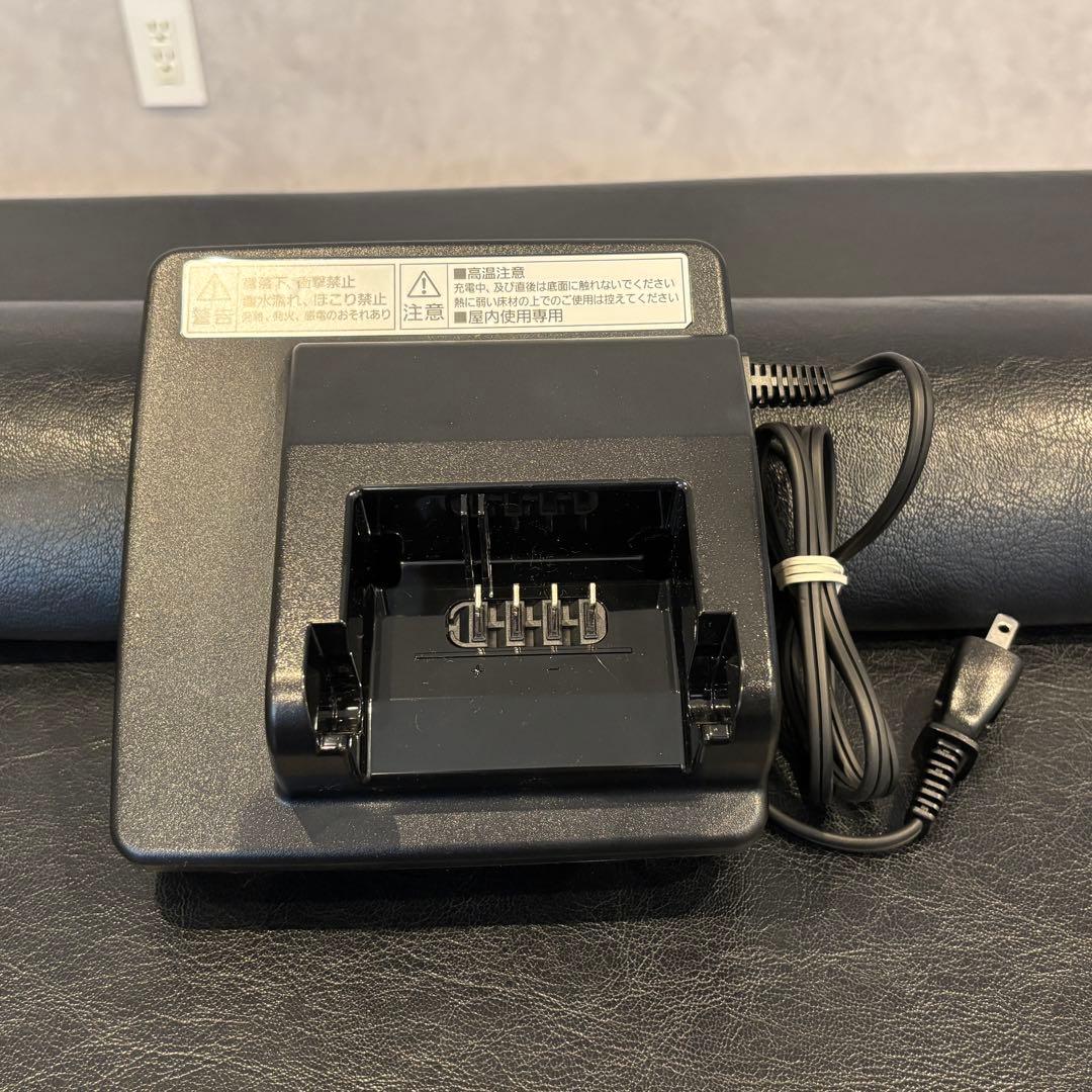 【美品】Panasonic 電動自転車用バッテリー充電器 NKJ075Z1 Panasonic（パナソニック） 電動自転車バッテリー充電器 パナソニク